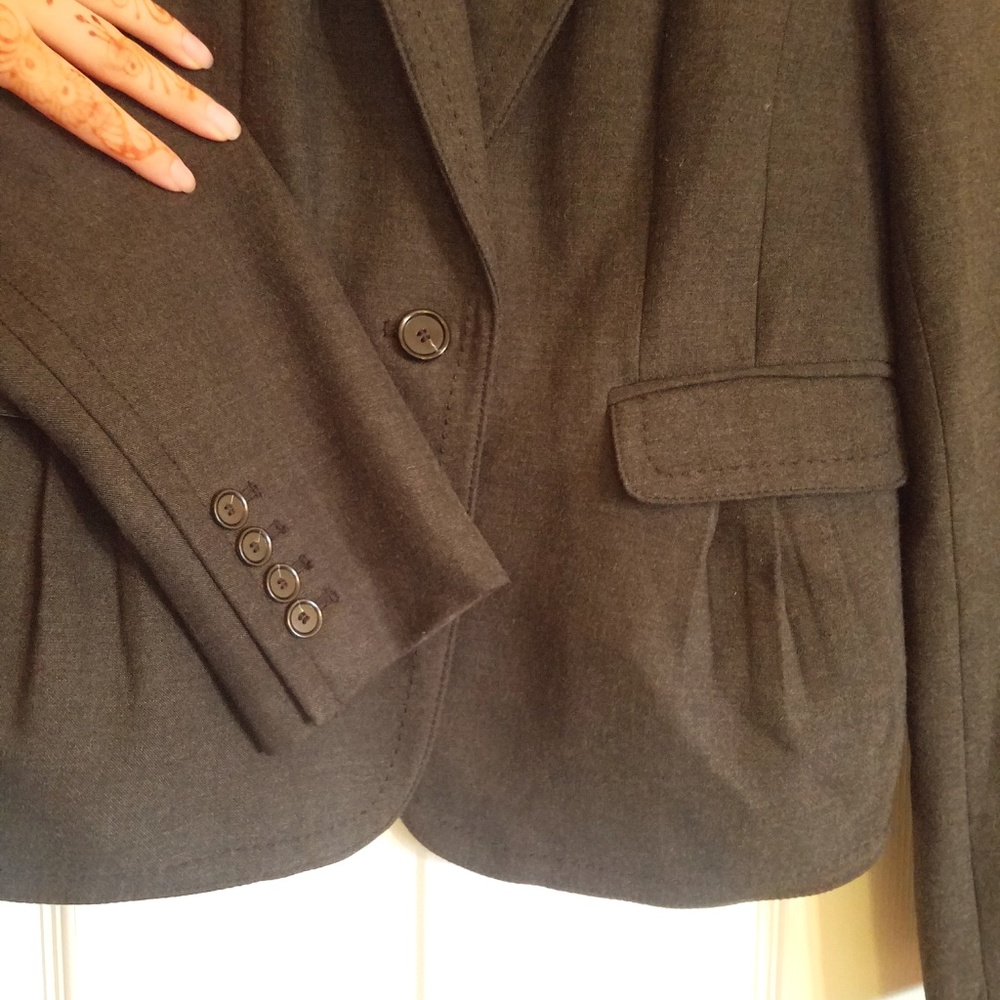 Ann Taylor Loft Gray Blazer Size 6 New Condition - Picture 5 of 8